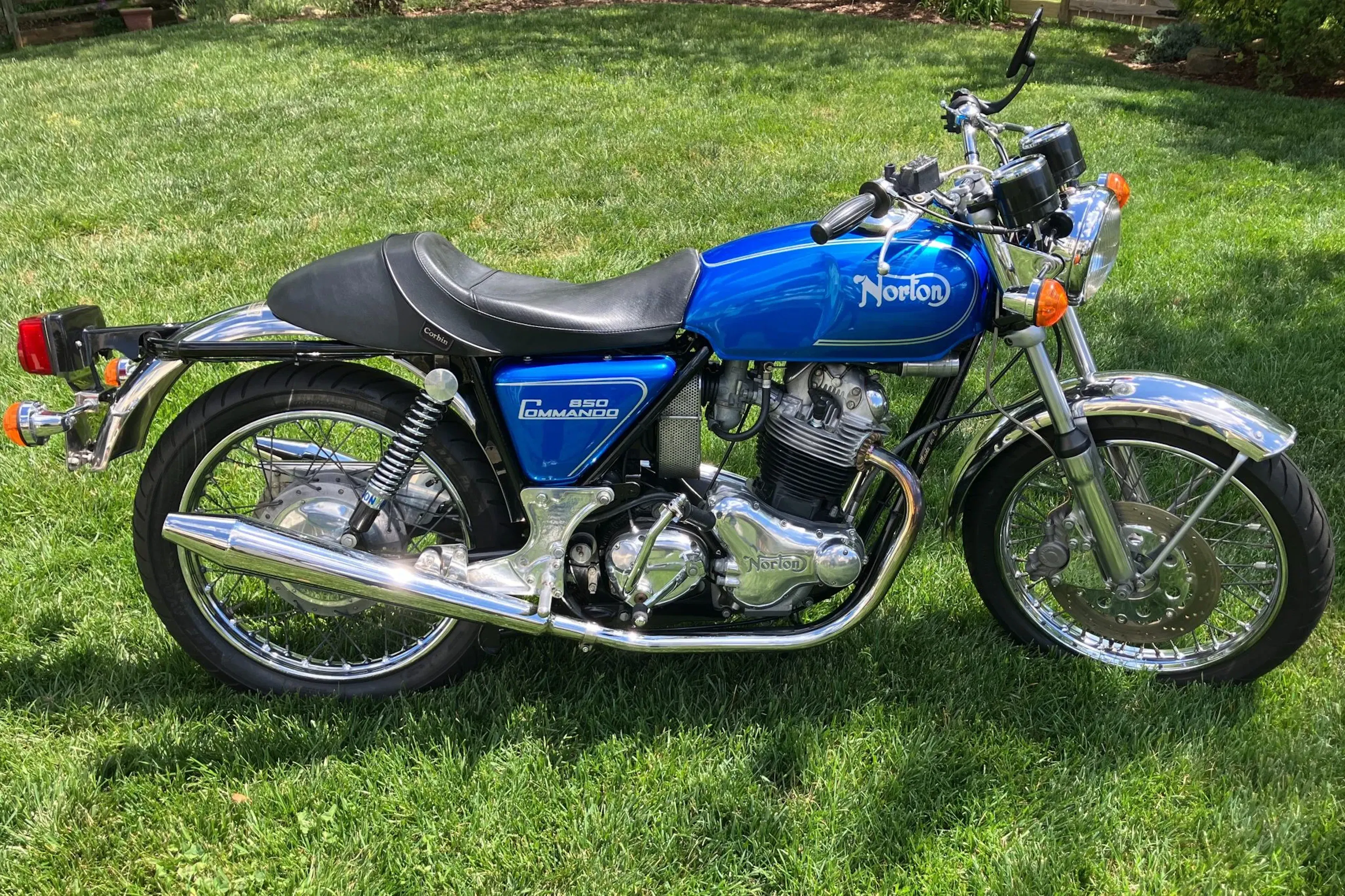 1974 Norton Commando 850 VIN 311932 | Hagerty Valuation Tools®